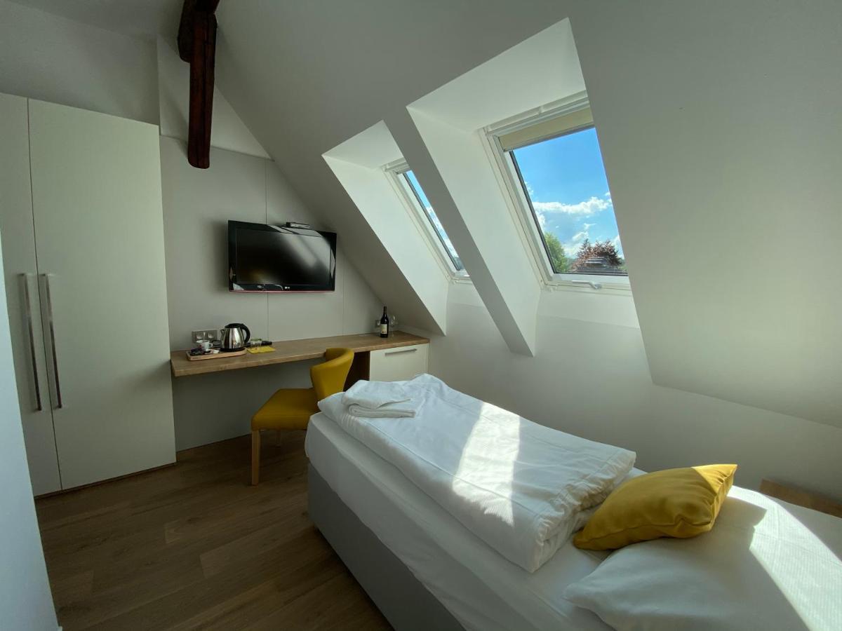 Hotel Slavia Boskovice Ngoại thất bức ảnh