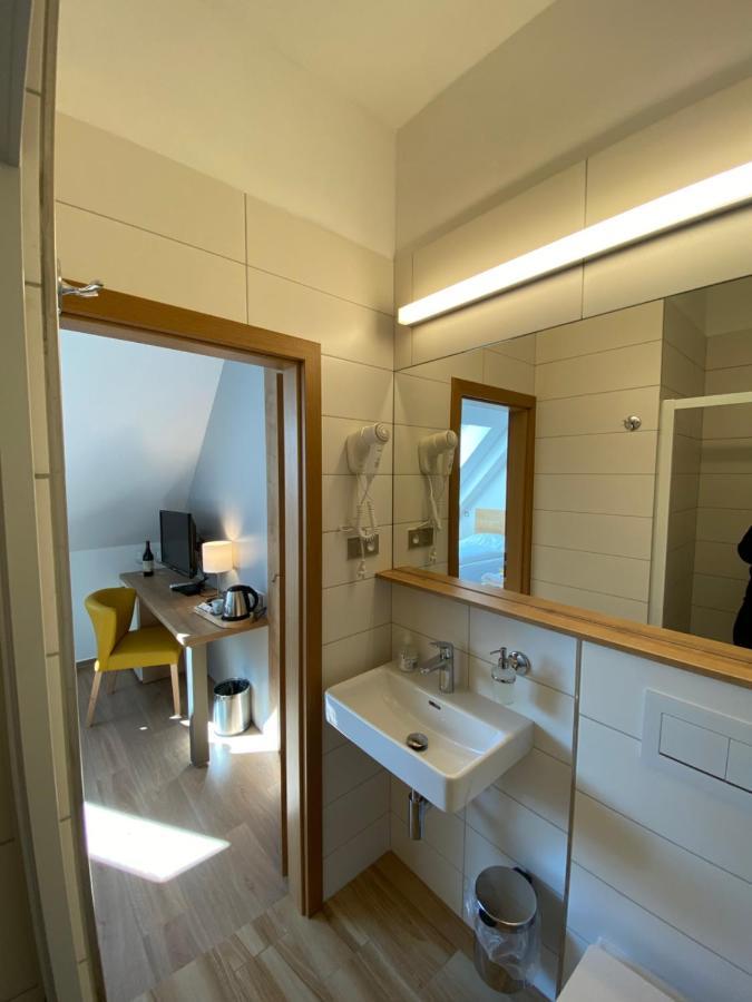 Hotel Slavia Boskovice Ngoại thất bức ảnh