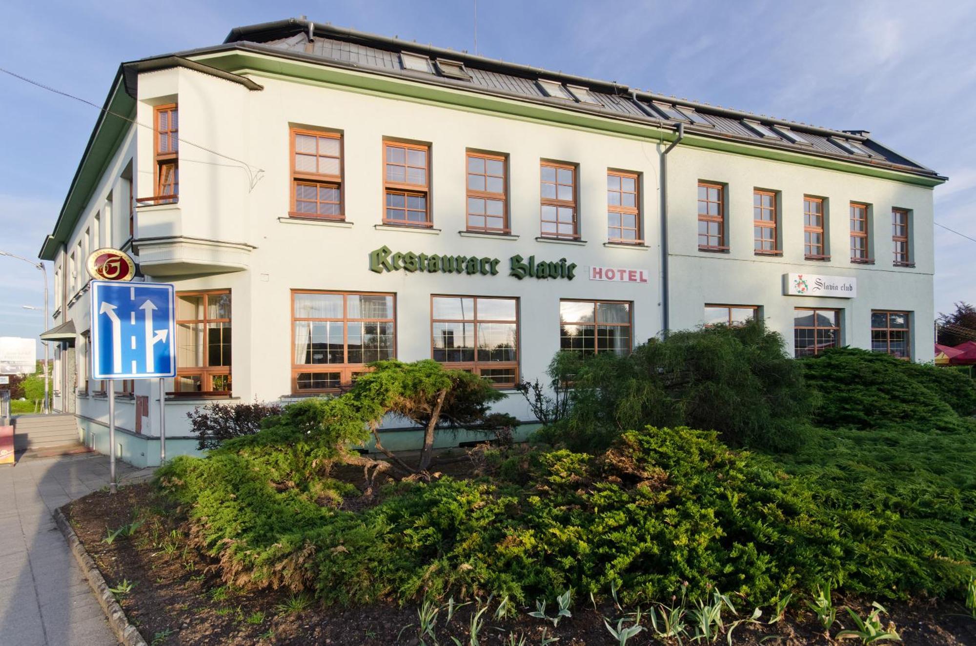 Hotel Slavia Boskovice Ngoại thất bức ảnh