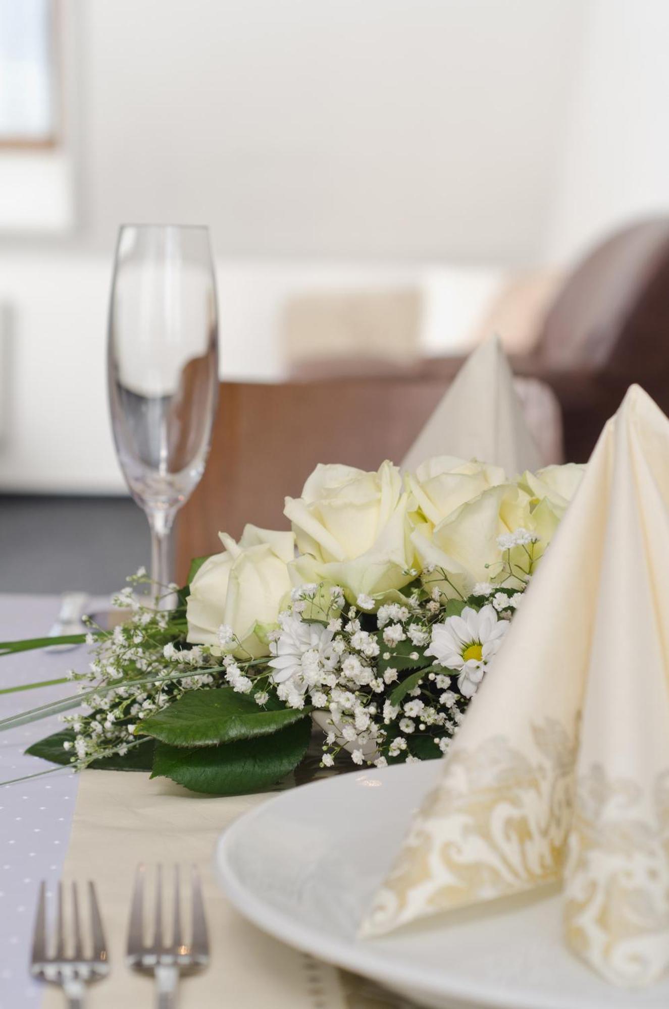 Hotel Slavia Boskovice Ngoại thất bức ảnh