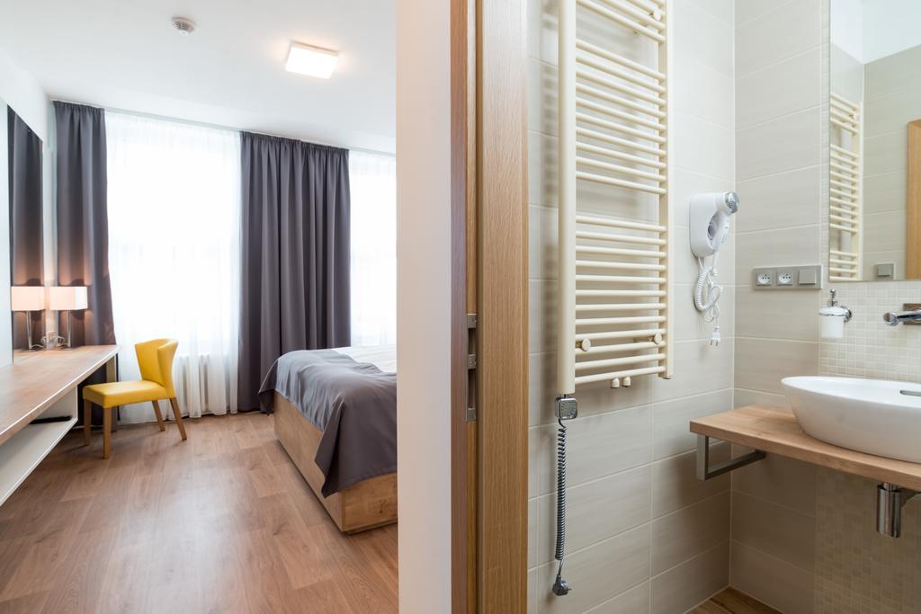 Hotel Slavia Boskovice Ngoại thất bức ảnh