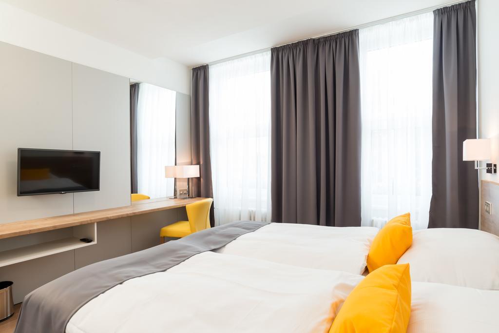 Hotel Slavia Boskovice Ngoại thất bức ảnh